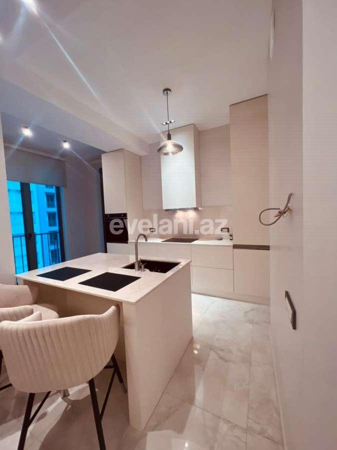 Satılır, yeni tikili, 3 otaqlı, 100 m², Bakı, Yasamal r, Elmlər Akademiyası m.