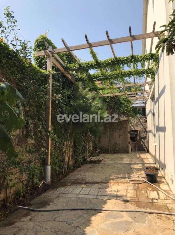 Satılır, həyət evi / bağ, 5 otaqlı, 200 m², Bakı, Səbail r, Badamdar q.