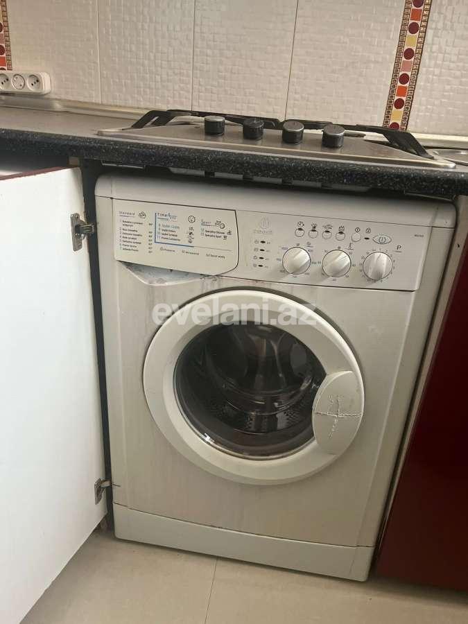 Kirayə verilir, köhnə tikili, 2 otaqlı, 60 m², Bakı, Nizami r, Qara Qarayev m.