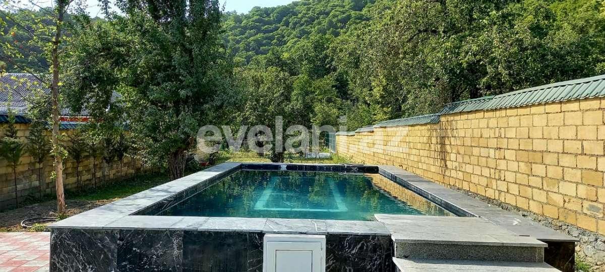 Satılır, həyət evi / bağ, 5 otaqlı, 200 m², Qəbələ