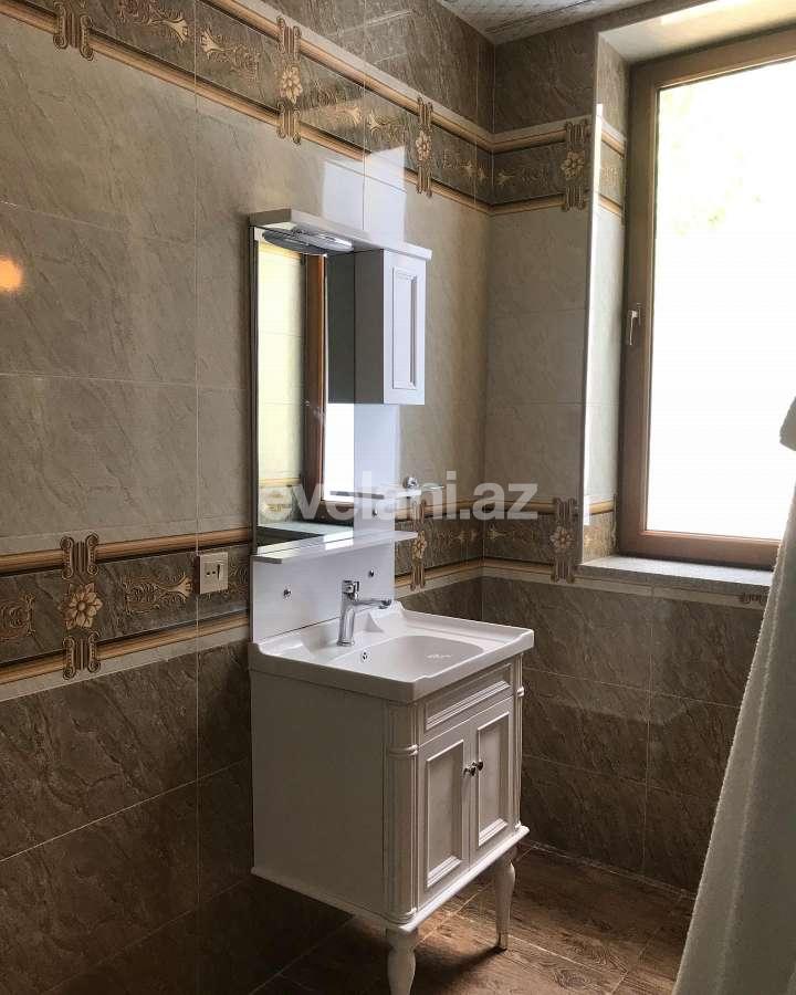 Satılır, həyət evi / bağ, 5 otaqlı, 200 m², Qəbələ