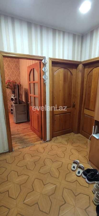 Satılır, köhnə tikili, 3 otaqlı, 60 m², Bakı, Nəsimi r, Memar Əcəmi m.