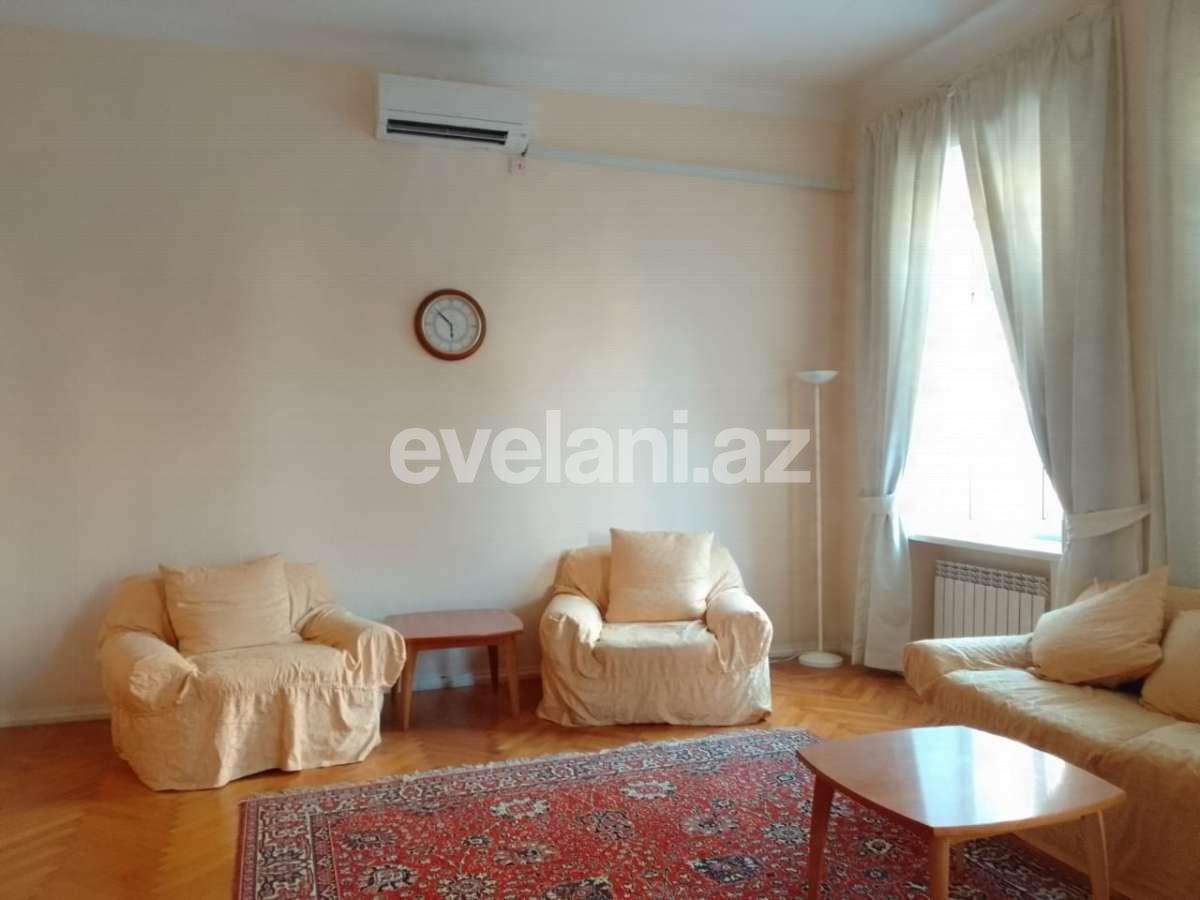 Rent, old building, 4 room, 130 m², Baku, Sabail r, Icheri Sheher m.