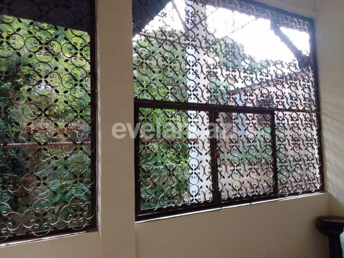 Rent, old building, 4 room, 130 m², Baku, Sabail r, Icheri Sheher m.
