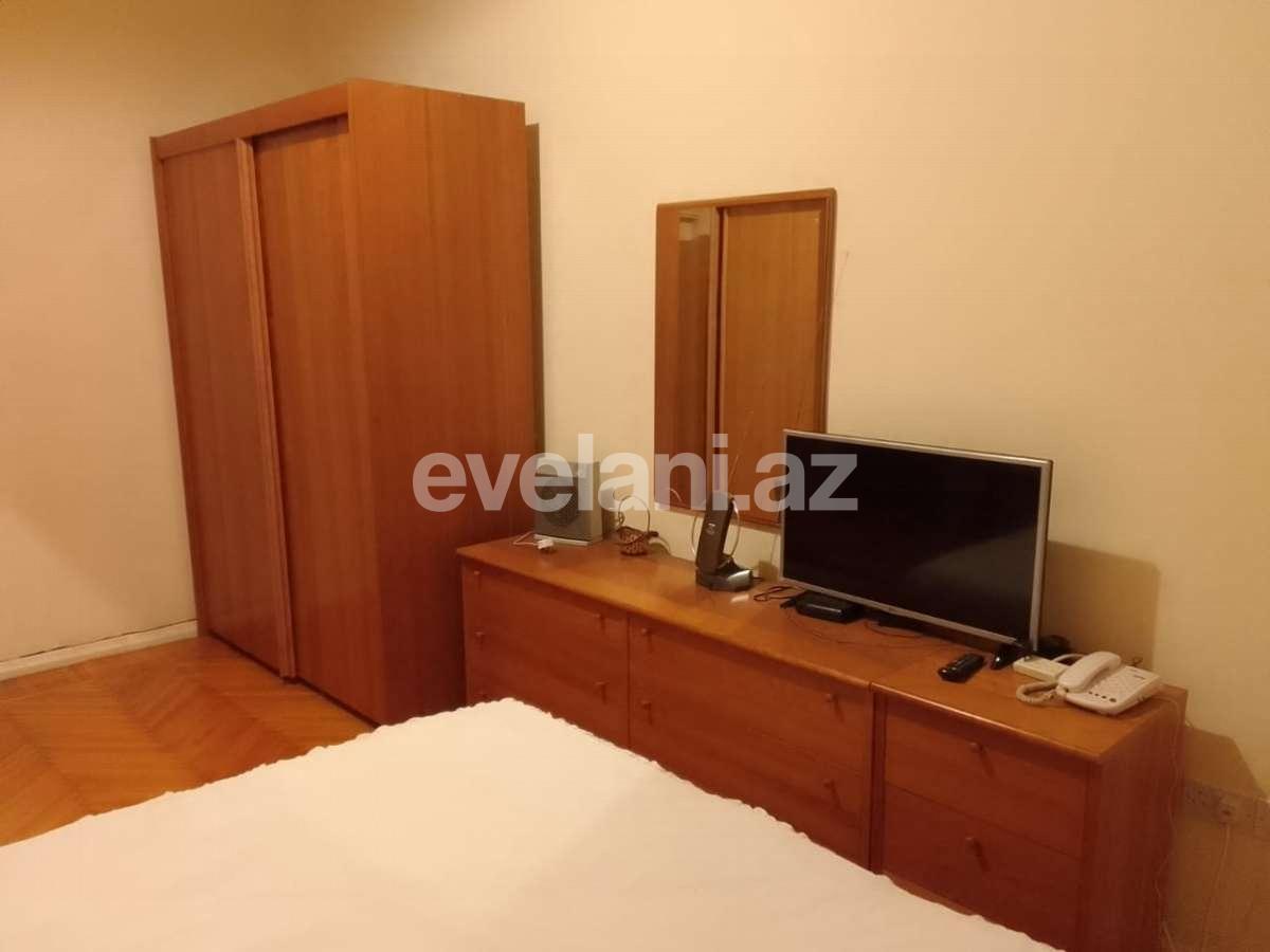 Rent, old building, 4 room, 130 m², Baku, Sabail r, Icheri Sheher m.