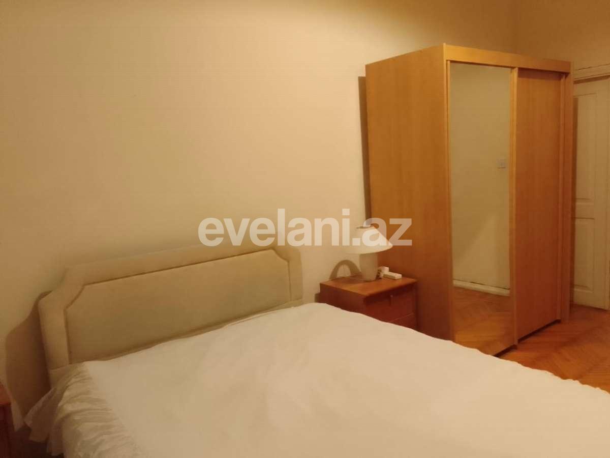 Rent, old building, 4 room, 130 m², Baku, Sabail r, Icheri Sheher m.