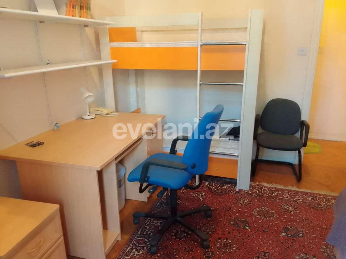 Rent, old building, 4 room, 130 m², Baku, Sabail r, Icheri Sheher m.