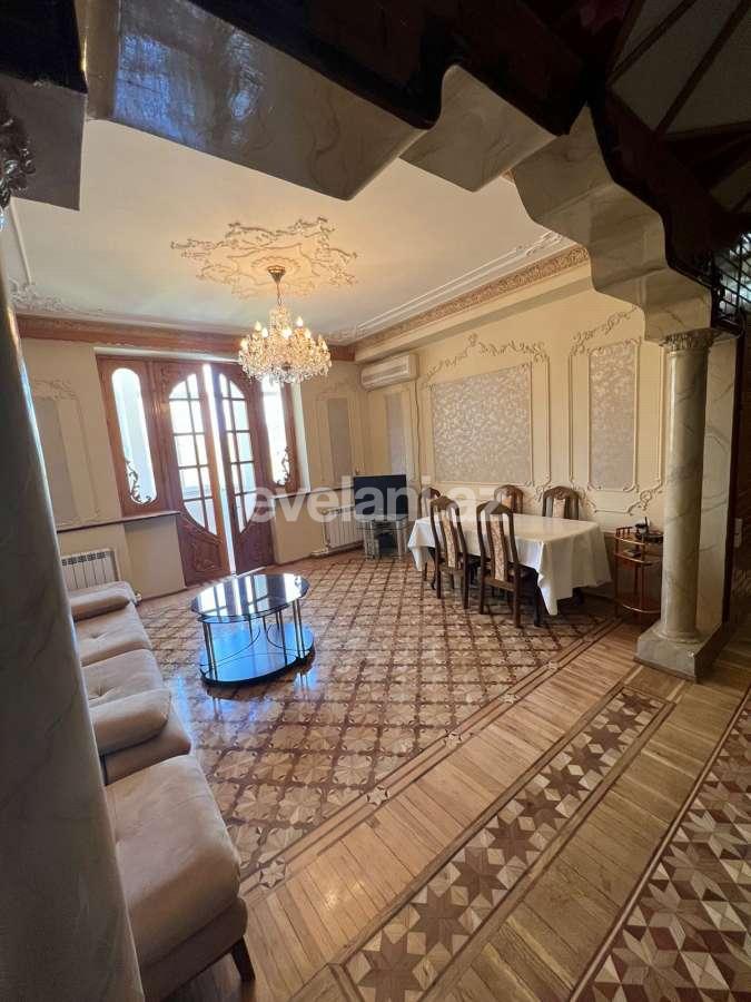 Kirayə verilir, köhnə tikili, 3 otaqlı, 91 m², Bakı, Səbail r, İçəri Şəhər m.
