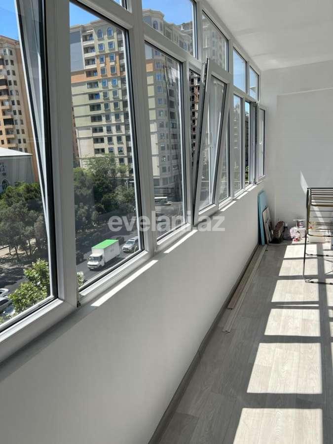 Kirayə verilir, köhnə tikili, 2 otaqlı, 60 m², Bakı, Binəqədi r, 8-ci mikrorayon q, Azadlıq prospekti m.