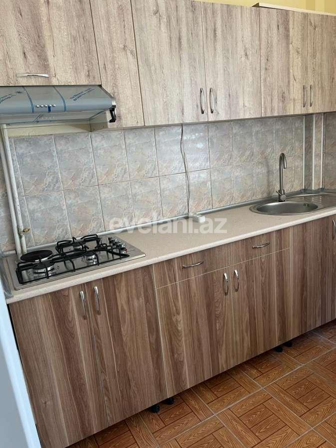 Kirayə verilir, köhnə tikili, 2 otaqlı, 60 m², Bakı, Binəqədi r, 8-ci mikrorayon q, Azadlıq prospekti m.