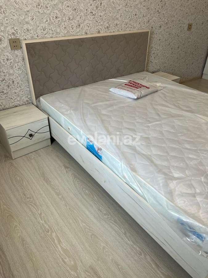 Kirayə verilir, köhnə tikili, 2 otaqlı, 60 m², Bakı, Binəqədi r, 8-ci mikrorayon q, Azadlıq prospekti m.