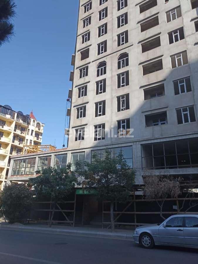 Satılır, yeni tikili, 3 otaqlı, 147 m², Bakı, Nəsimi r, 4-cü mikrorayon q, Memar Əcəmi m.