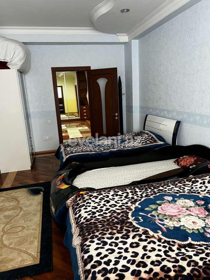 Satılır, yeni tikili, 3 otaqlı, 142 m², Bakı, Nəsimi r, 8 Noyabr m.