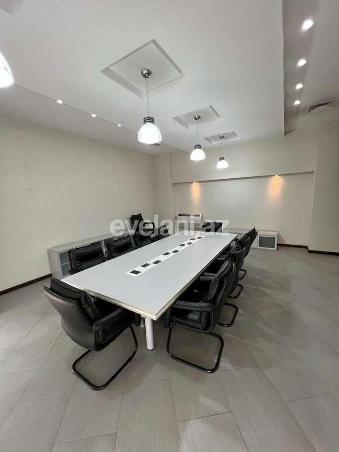 Сдаётся, офис, 4-комнаты, 150 m², Баку, Сабаильский r, Сахил m.