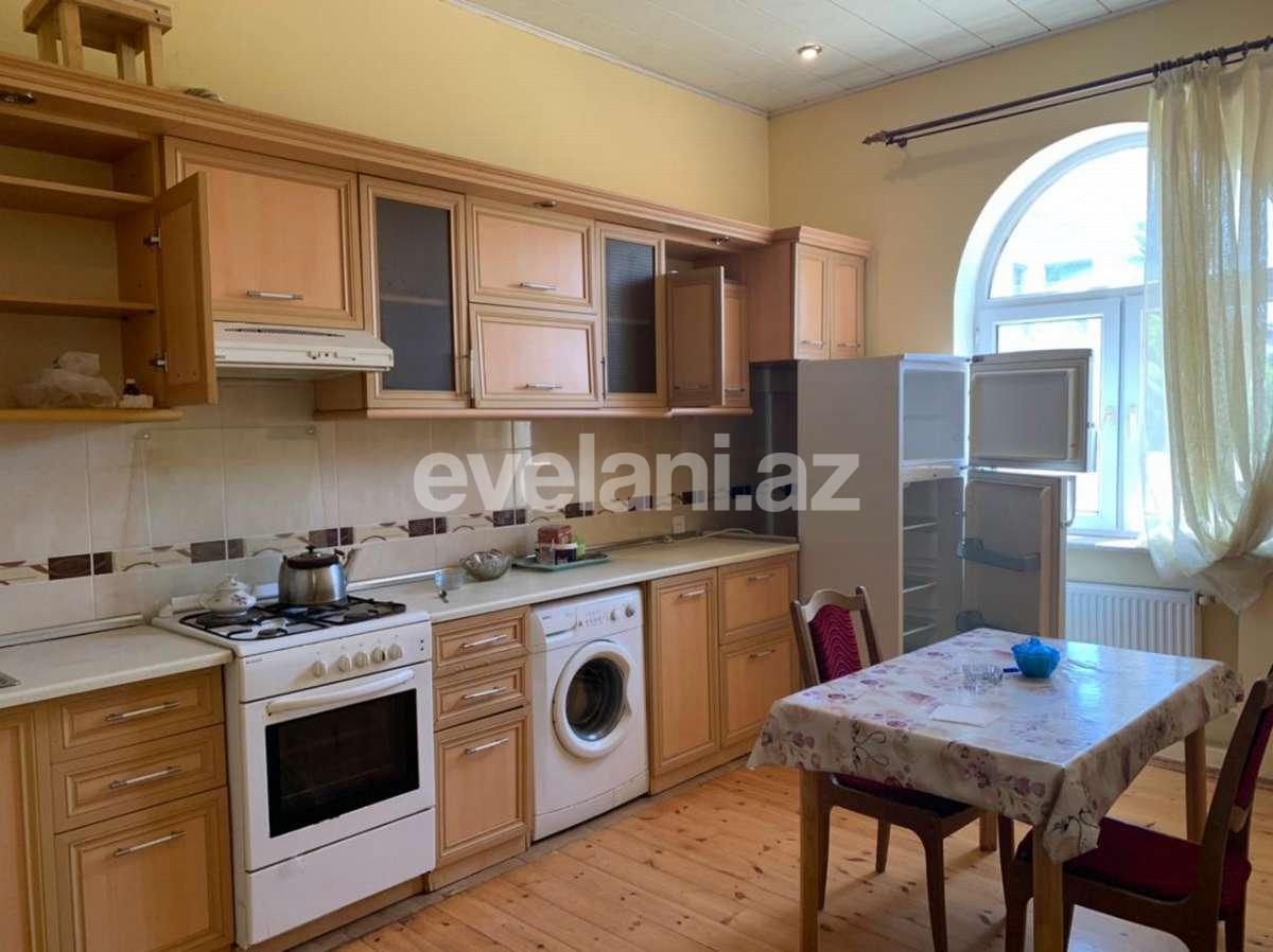 Satılır, villa, 11 otaqlı, 310 m², Bakı, Səbail r, Badamdar q.