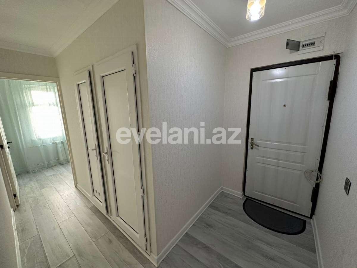 Satılır, köhnə tikili, 3 otaqlı, 60 m², Bakı, Nizami r, Xalqlar Dostluğu m.