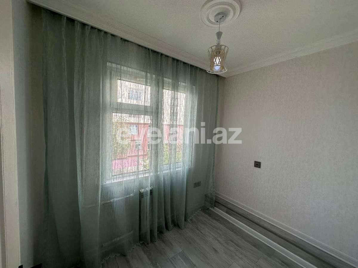 Satılır, köhnə tikili, 3 otaqlı, 60 m², Bakı, Nizami r, Xalqlar Dostluğu m.