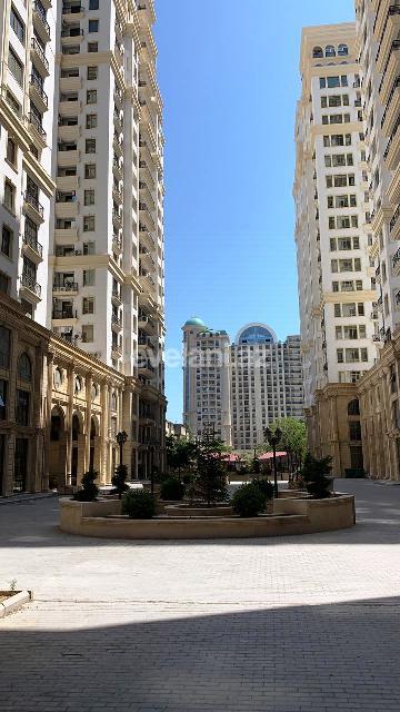 Satılır, yeni tikili, 4 otaqlı, 200 m², Bakı, Yasamal r, Elmlər Akademiyası m.