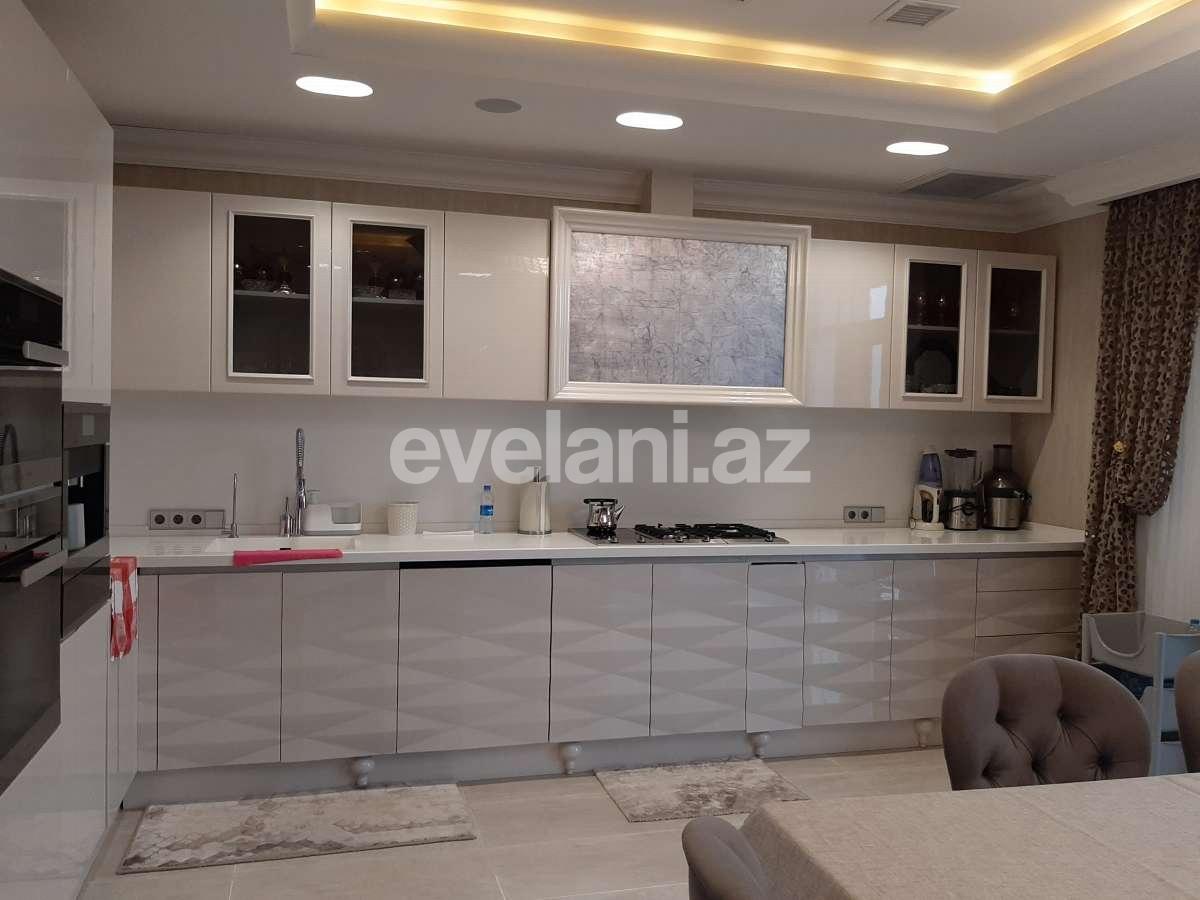 Satılır, yeni tikili, 4 otaqlı, 200 m², Bakı, Yasamal r, Elmlər Akademiyası m.