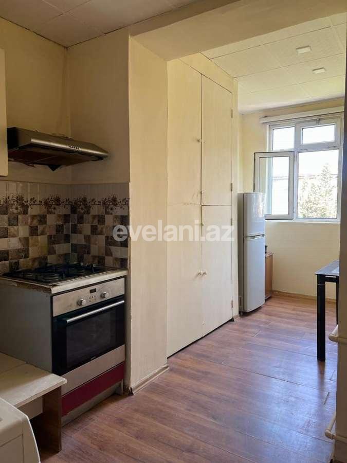Kirayə verilir, köhnə tikili, 3 otaqlı, 59.99 m², Bakı, Binəqədi r, 8-ci mikrorayon q, Azadlıq prospekti m.