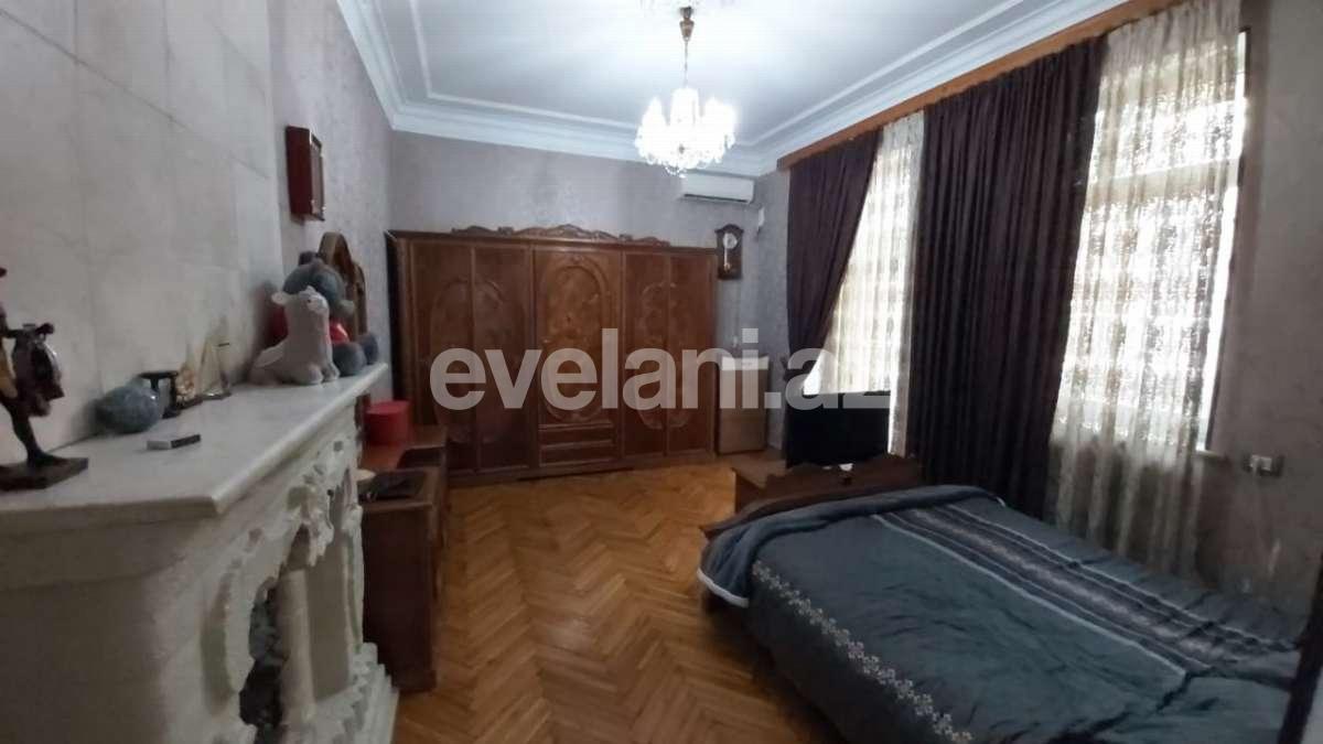 Satılır, köhnə tikili, 4 otaqlı, 113 m², Bakı, Yasamal r, Nizami m.