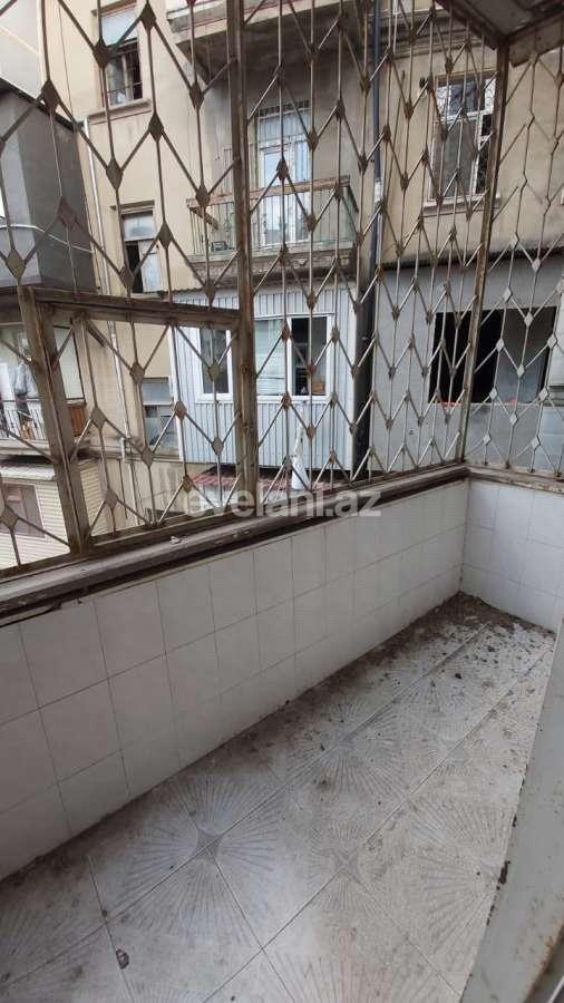 Satılır, köhnə tikili, 4 otaqlı, 113 m², Bakı, Yasamal r, Nizami m.