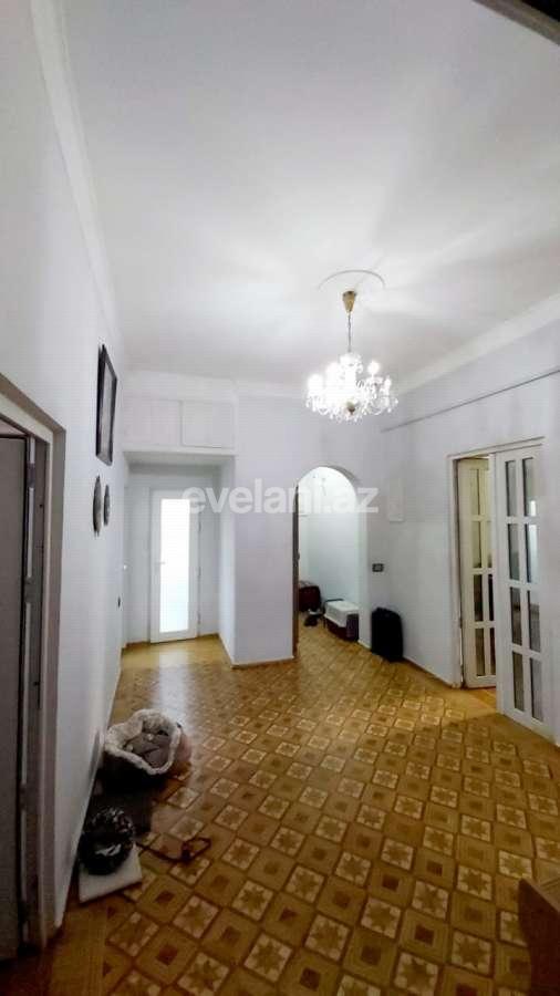Satılır, köhnə tikili, 4 otaqlı, 113 m², Bakı, Yasamal r, Nizami m.
