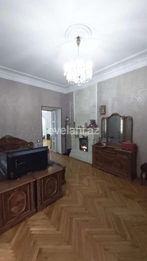 Satılır, köhnə tikili, 4 otaqlı, 113 m², Bakı, Yasamal r, Nizami m.