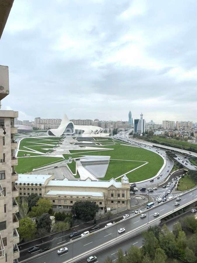 Satılır, yeni tikili, 5 otaqlı, 210 m², Bakı, Nərimanov r.