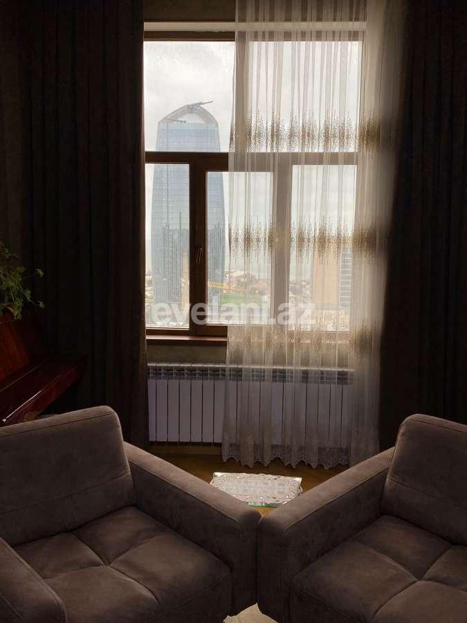 Satılır, yeni tikili, 3 otaqlı, 130 m², Bakı, Xətai r.