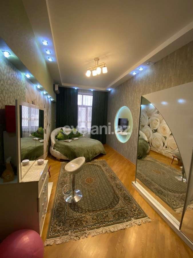 Satılır, yeni tikili, 3 otaqlı, 130 m², Bakı, Xətai r.
