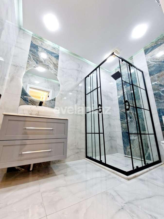 Satılır, yeni tikili, 3 otaqlı, 130 m², Bakı, Nizami r, Neftçilər m.