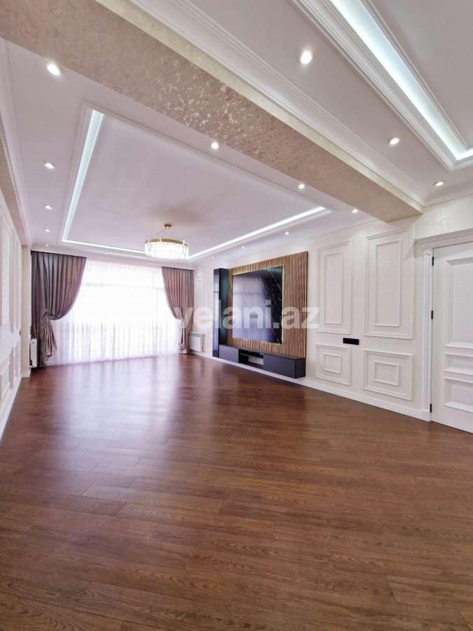 Satılır, yeni tikili, 3 otaqlı, 130 m², Bakı, Nizami r, Neftçilər m.