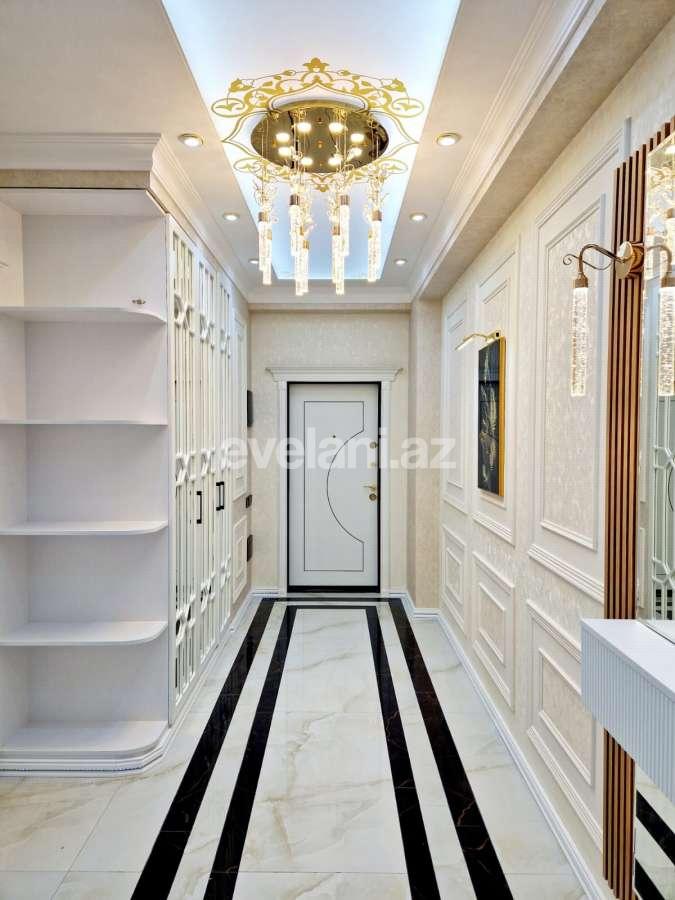 Satılır, yeni tikili, 3 otaqlı, 130 m², Bakı, Nizami r, Neftçilər m.