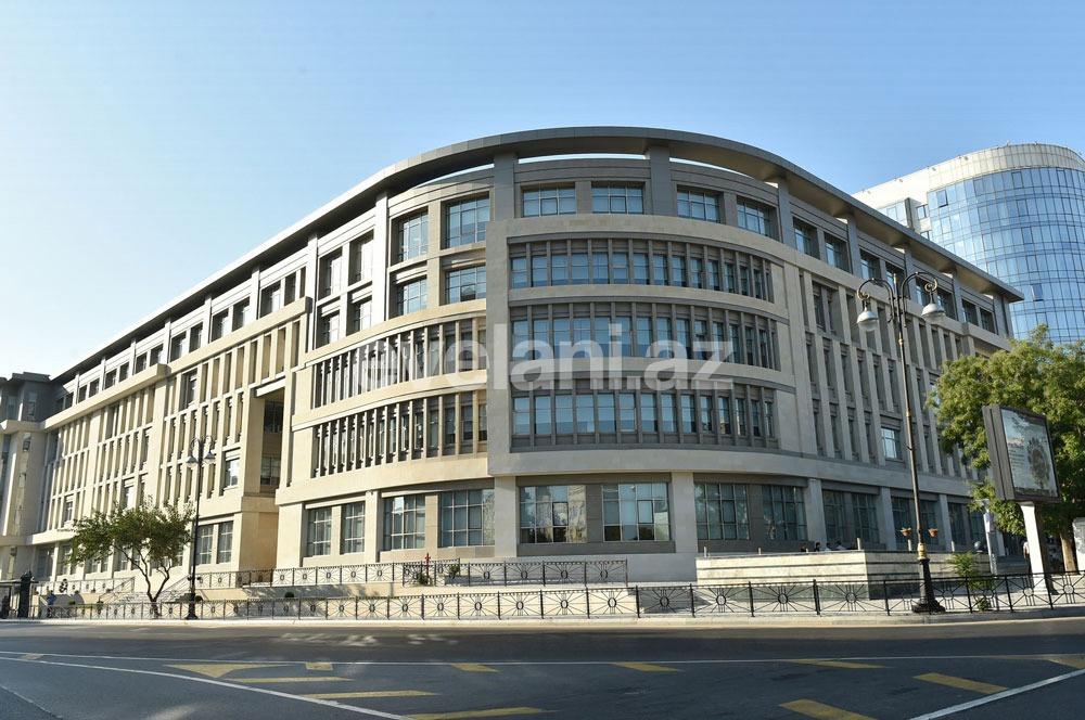 Продаётся, вторичка, 3-комнаты, 70 m², Баку, Ясамальский r, Ичери Шехер m.