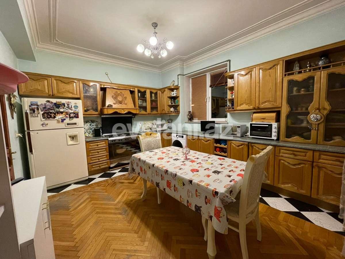 Satılır, yeni tikili, 4 otaqlı, 147 m², Bakı, Nəsimi r.