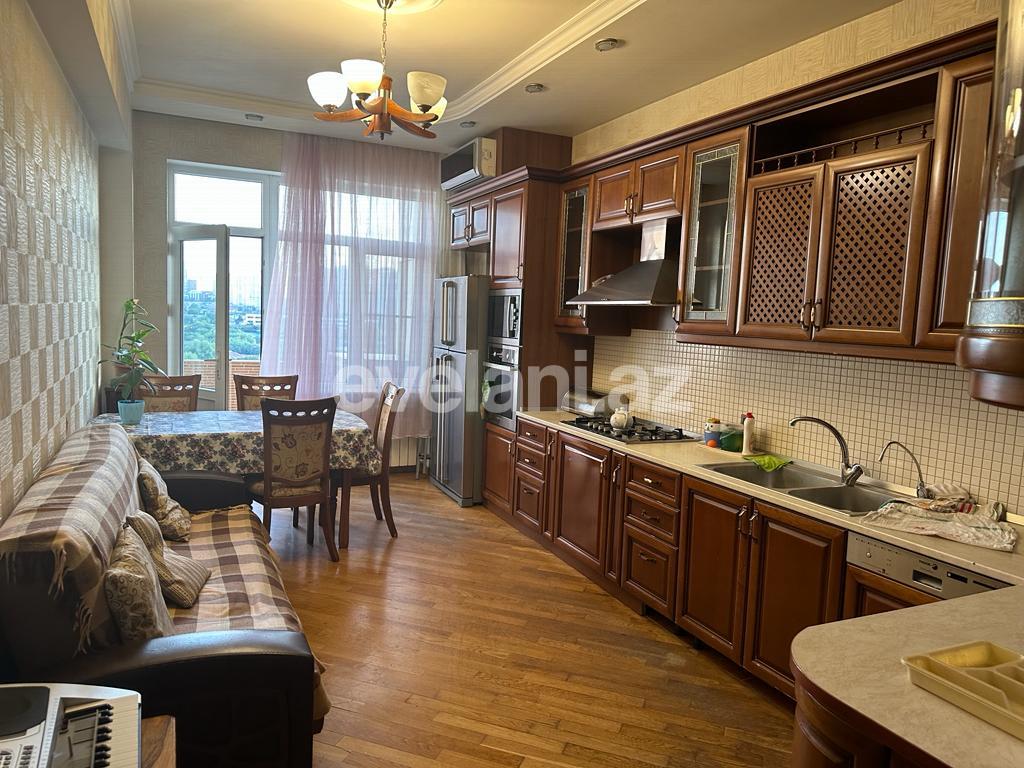 Kirayə verilir, yeni tikili, 2 otaqlı, 110 m², Bakı, Nəsimi r, 8 Noyabr m.