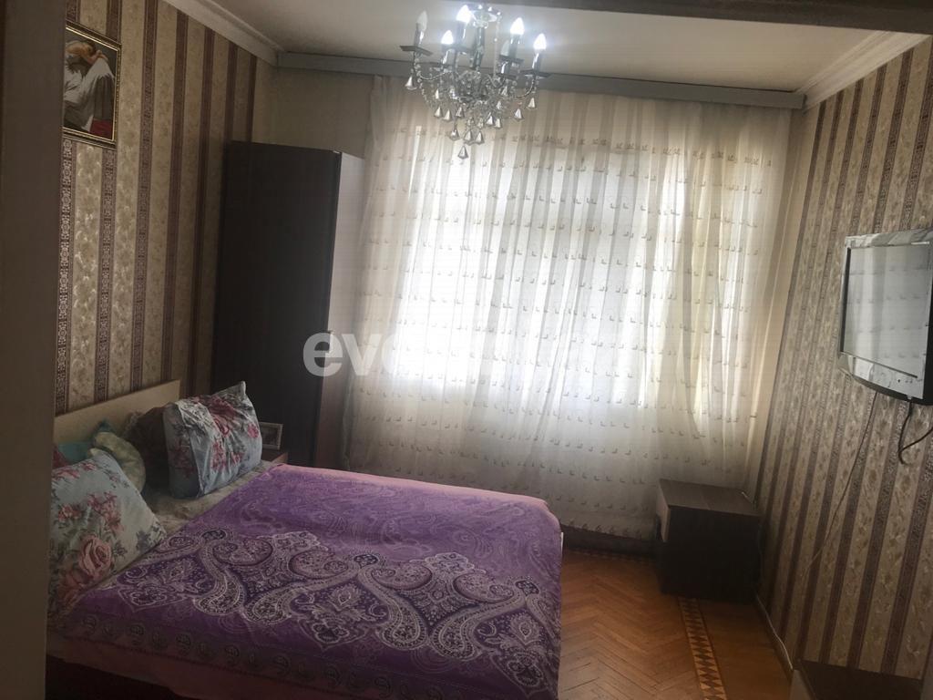 Satılır, köhnə tikili, 2 otaqlı, 49.99 m², Bakı, Binəqədi r, 9-cu mikrorayon q.