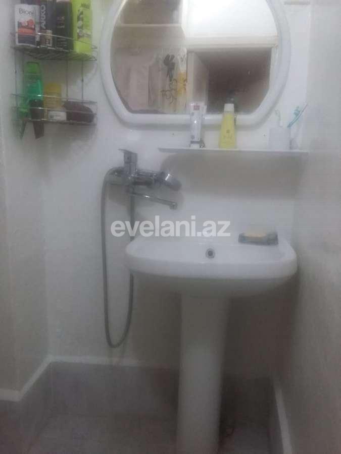 Satılır, köhnə tikili, 2 otaqlı, 60 m², Bakı, Yasamal r, Elmlər Akademiyası m.