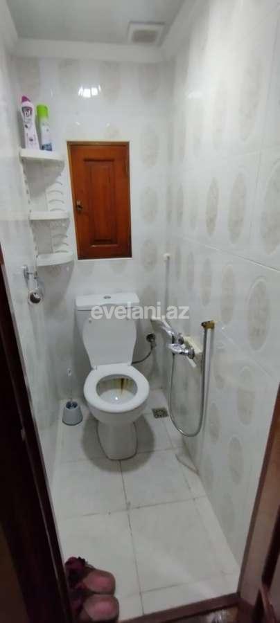 Kirayə verilir, köhnə tikili, 2 otaqlı, 65 m², Bakı, Binəqədi r, 8-ci mikrorayon q, Azadlıq prospekti m.