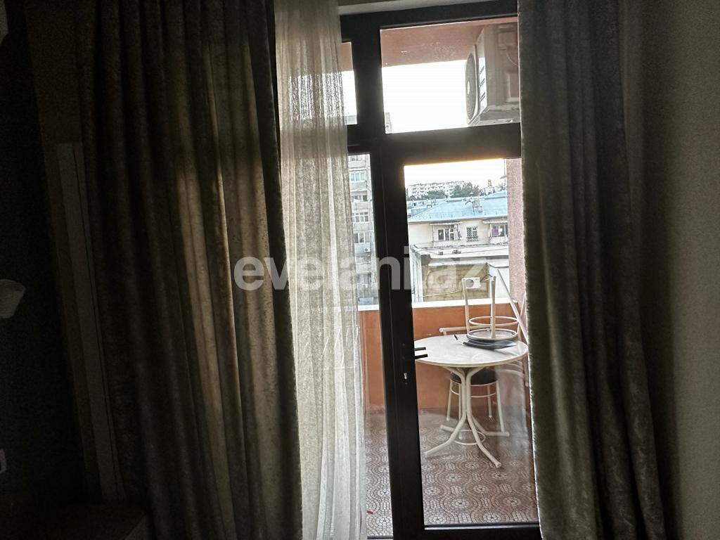 Satılır, yeni tikili, 2 otaqlı, 70 m², Bakı, Yasamal r, Yasamal q, Elmlər Akademiyası m.