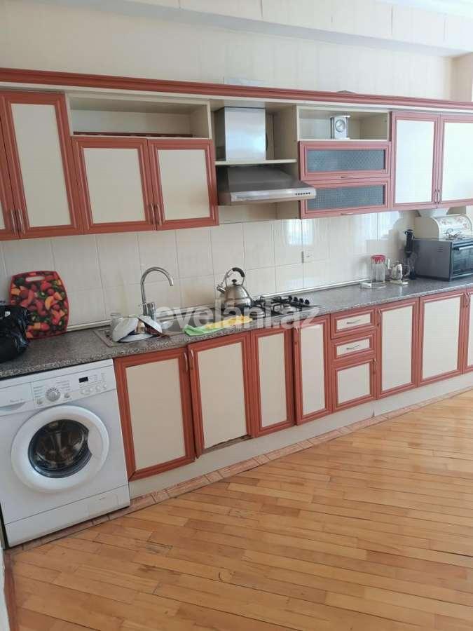 Kirayə verilir, yeni tikili, 3 otaqlı, 128 m², Bakı, Nəsimi r, 5-ci mikrorayon q, Memar Əcəmi m.