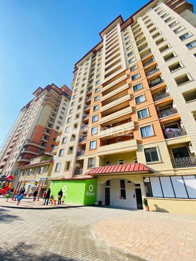 Kirayə verilir, yeni tikili, 2 otaqlı, 63 m², Bakı, Nizami r, Qara Qarayev m.