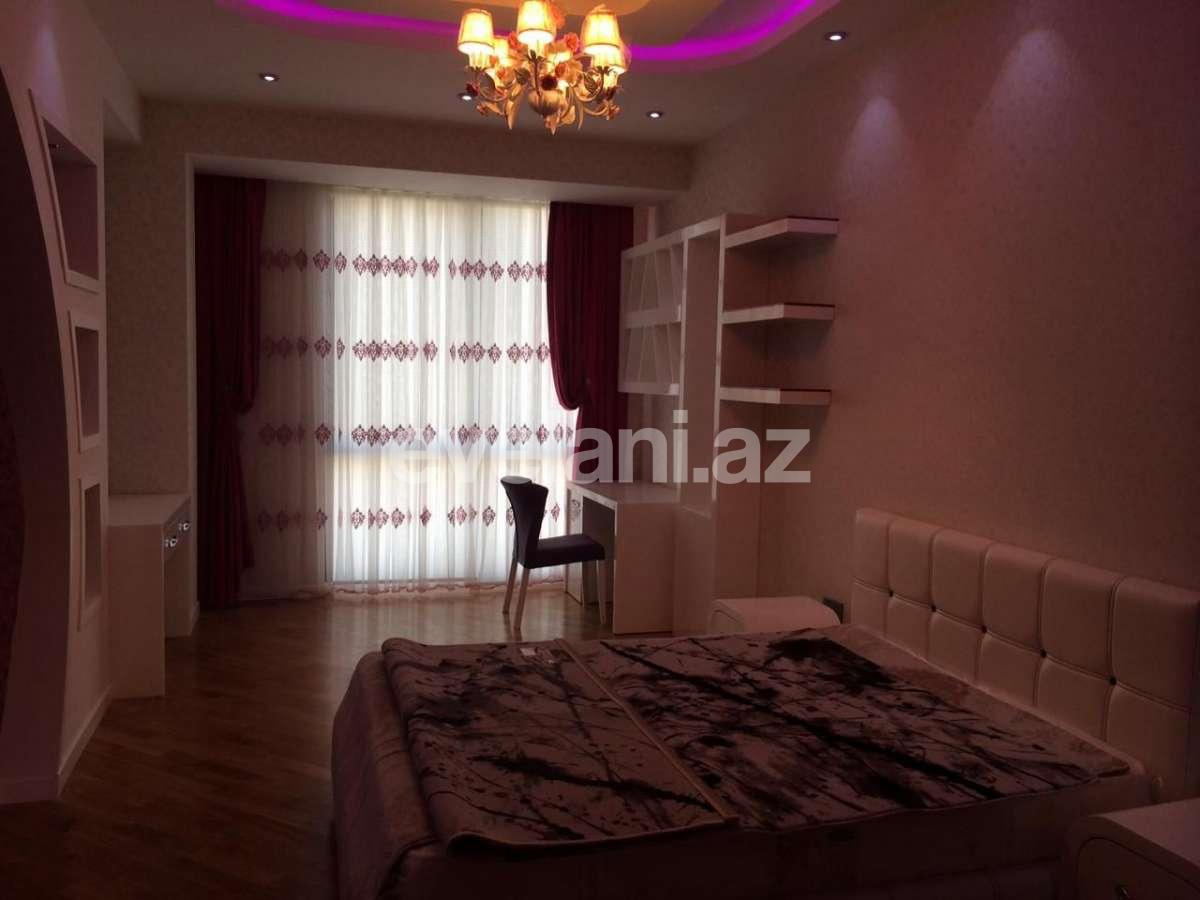 Rent, new building, 4 room, 205 m², Baku, Yasamal r.