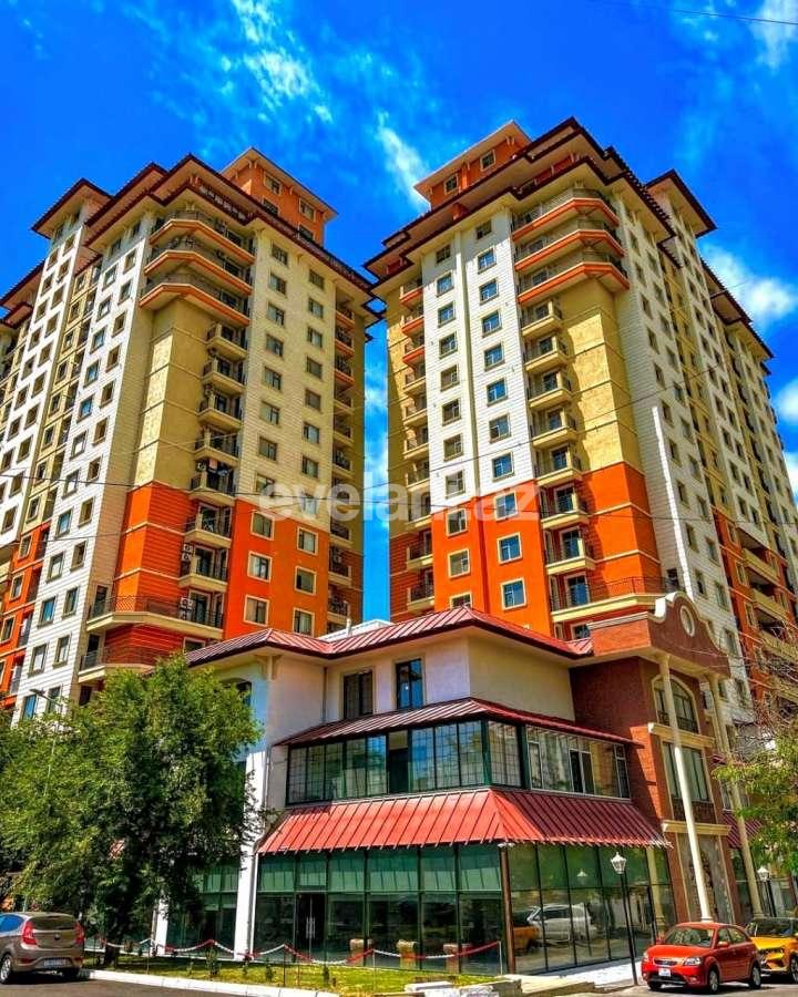 Kirayə verilir, yeni tikili, 2 otaqlı, 63 m², Bakı, Nizami r, Qara Qarayev m.