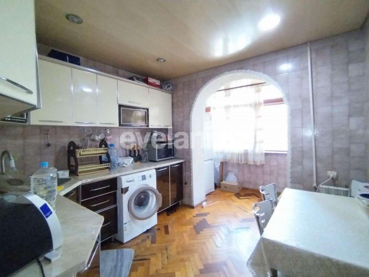 Sale, old building, 4 room, 110 m², Baku, Yasamal r, Elmlar Akademiyası m.