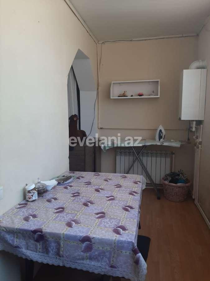 Satılır, köhnə tikili, 4 otaqlı, 100 m², Bakı, Yasamal r, Elmlər Akademiyası m.