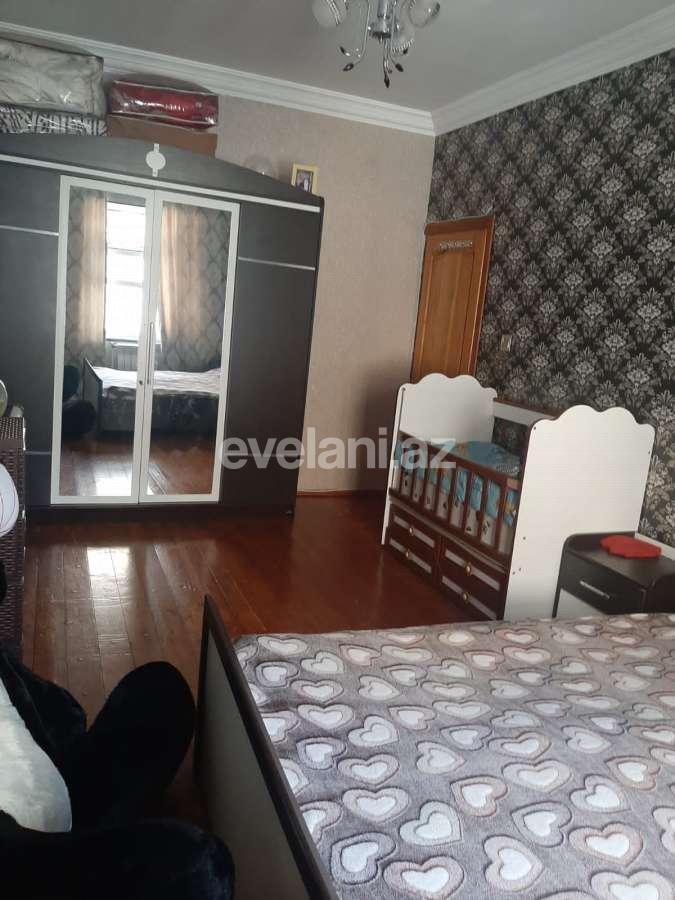 Satılır, köhnə tikili, 4 otaqlı, 100 m², Bakı, Yasamal r, Elmlər Akademiyası m.