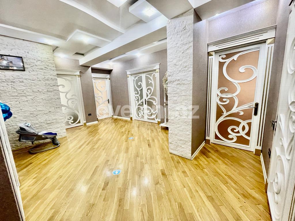 Satılır, yeni tikili, 3 otaqlı, 131 m², Bakı, Nizami r, Neftçilər m.