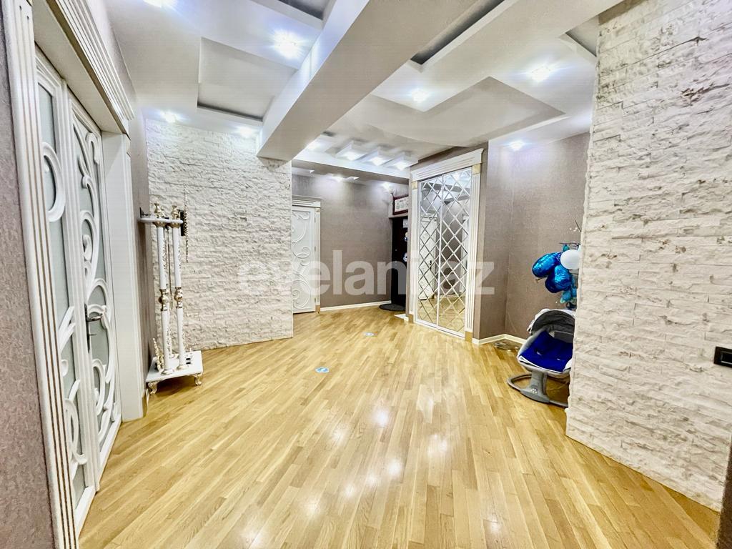 Satılır, yeni tikili, 3 otaqlı, 131 m², Bakı, Nizami r, Neftçilər m.